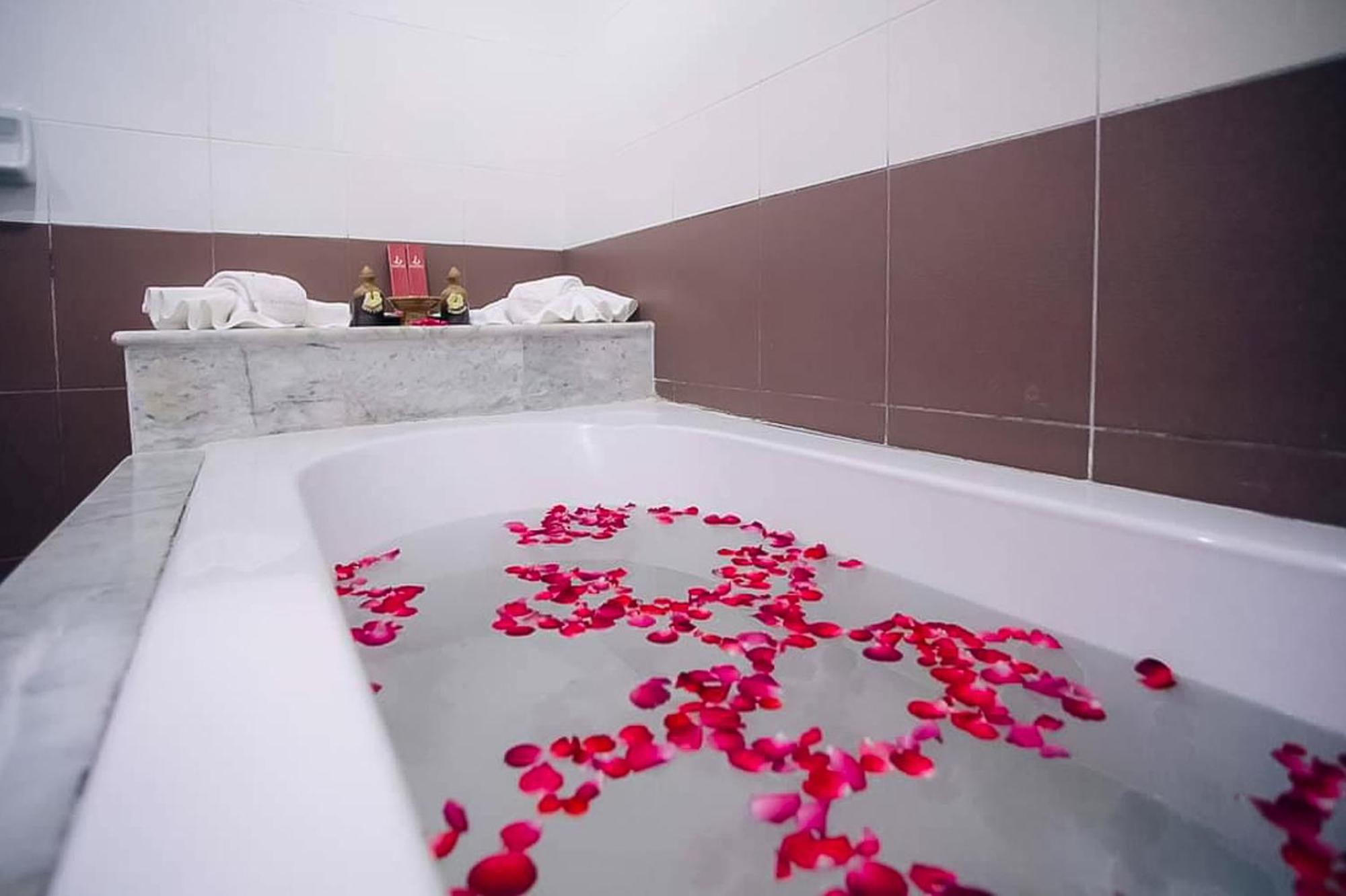 The Ligor City Hotel Nakhon Si Thammarat Esterno foto