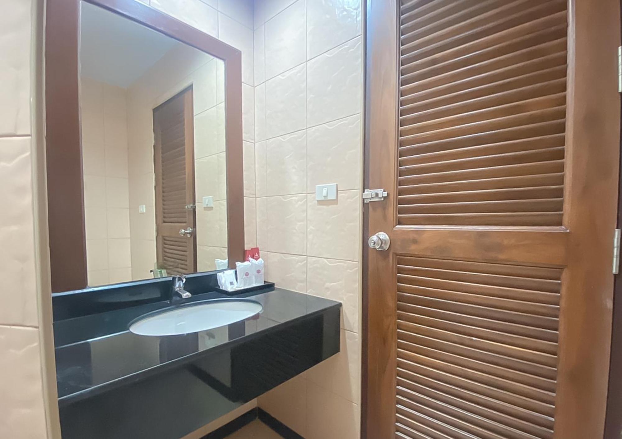 The Ligor City Hotel Nakhon Si Thammarat Esterno foto