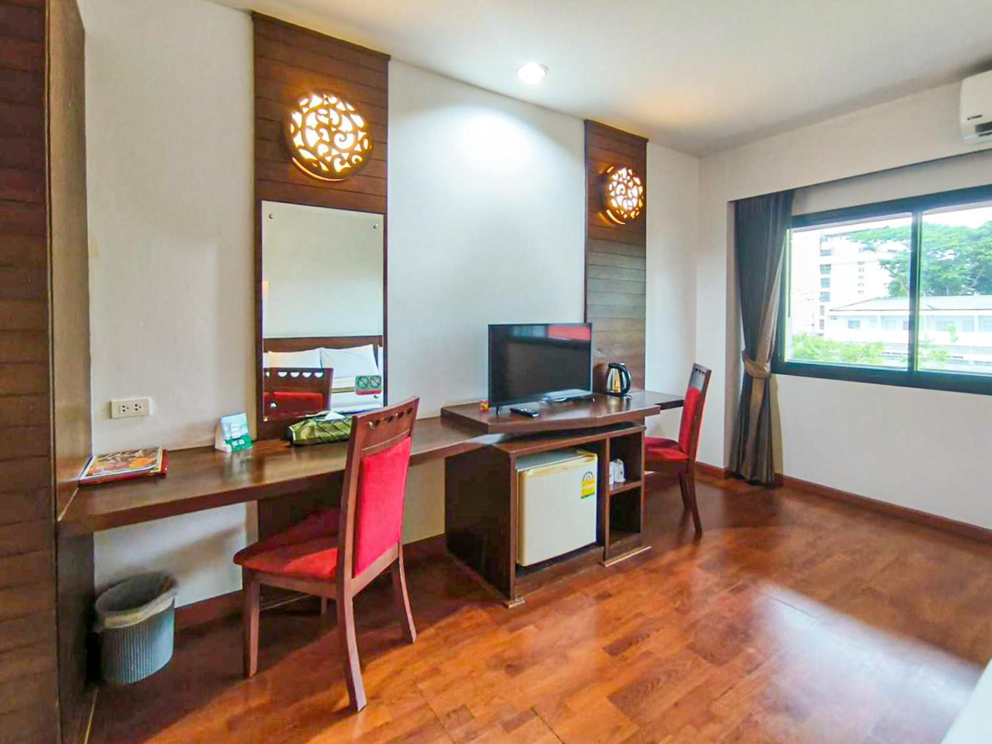The Ligor City Hotel Nakhon Si Thammarat Esterno foto